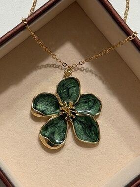 Golden Green Oil Dripping Flower Enamel Statement Pendant Necklace